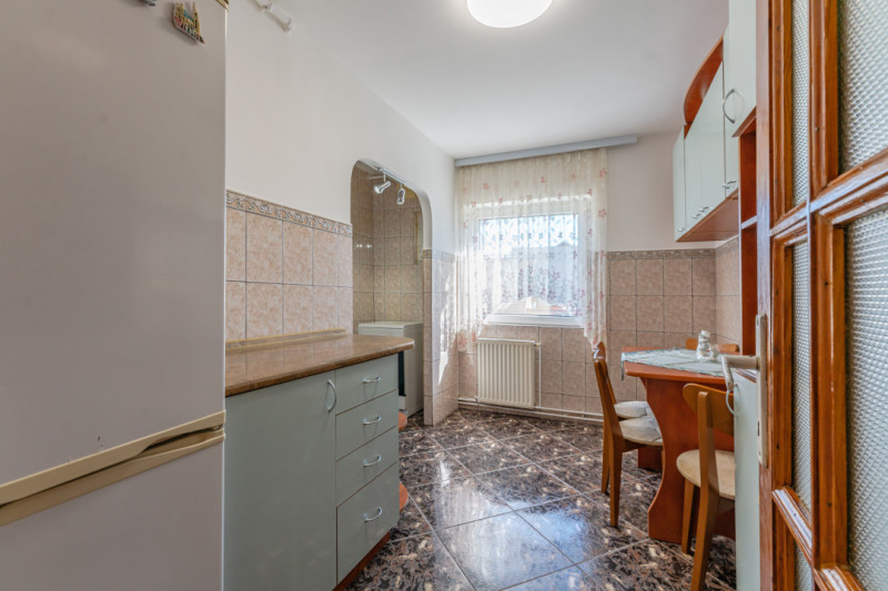 Apartament spatios 3 camere | 80 mp utili | etajul 1 | loc de parcare