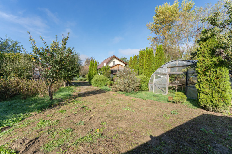 Casa | teren generos | Bacel, com. Chichis, Covasna | Agrement sau Ferma 