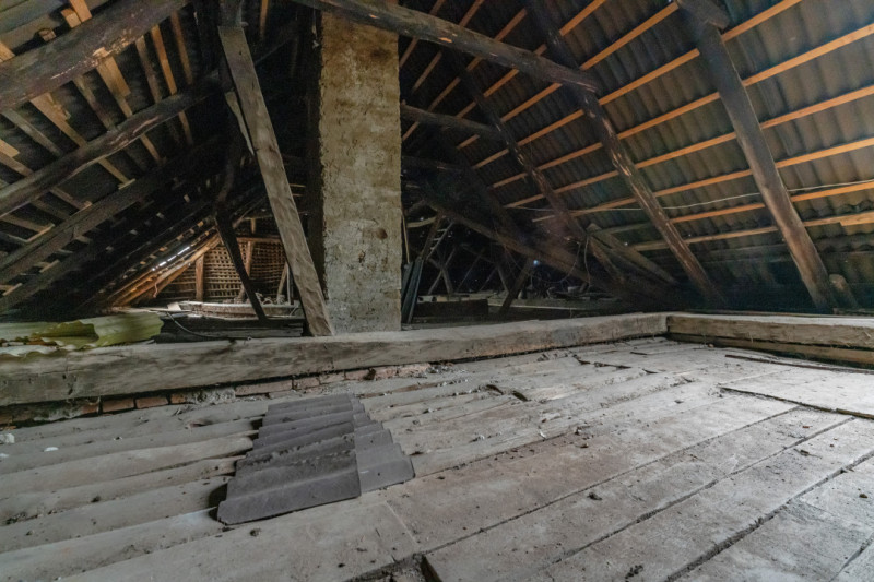 Casa Istorica - Vanzare, 9 Camere, Teren Generos, Restaurare in Sat Transilvania