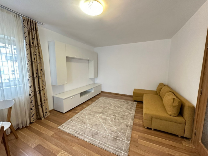 Apartament 2 camere renovat, zona Zizinului-Judetean