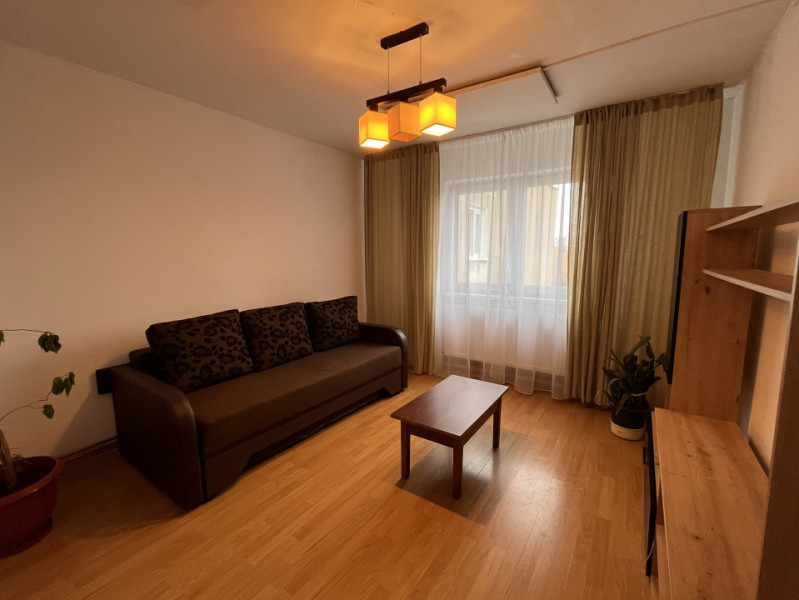 Apartament cu 2 camere 