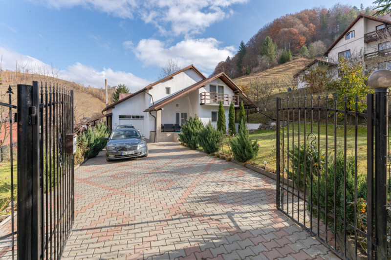 Casa de vacanta/locuit, Poiana Marului