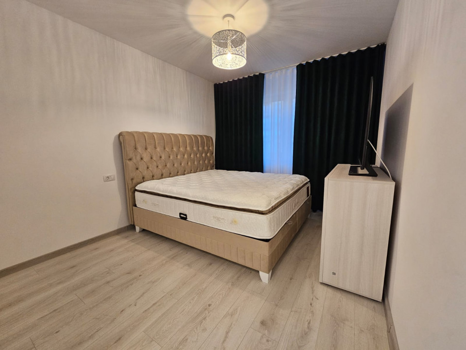 Apartament 3 camere, cartier TRACTORUL