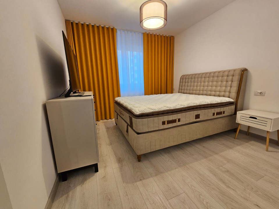 Apartament 3 camere, cartier TRACTORUL