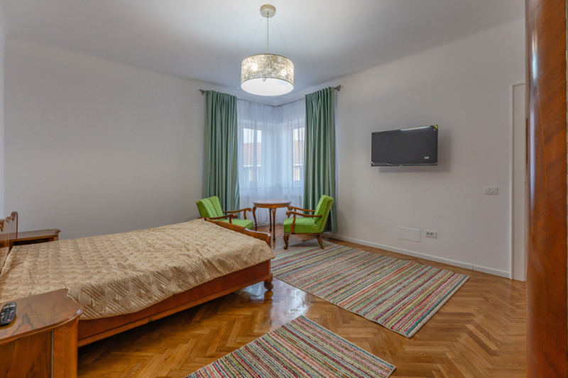 Apartament cu 2 camere in zona centrala (strada Matei Basarab)