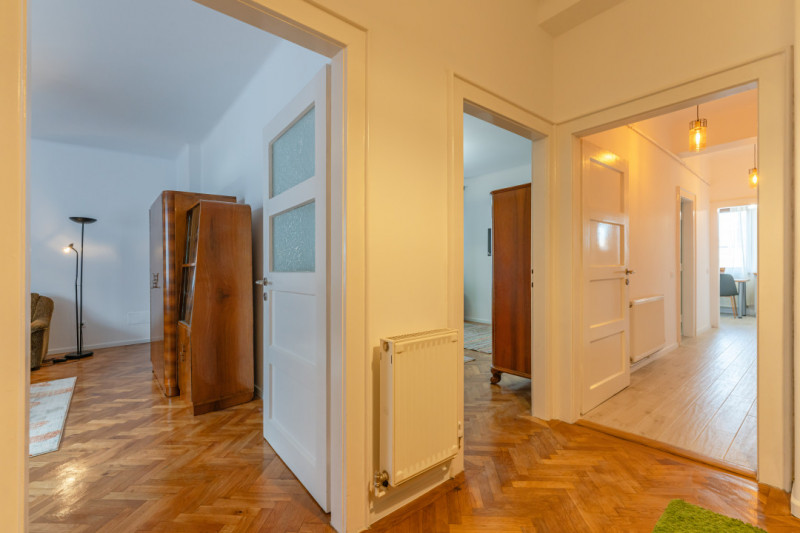 Apartament cu 2 camere in zona centrala (strada Matei Basarab)