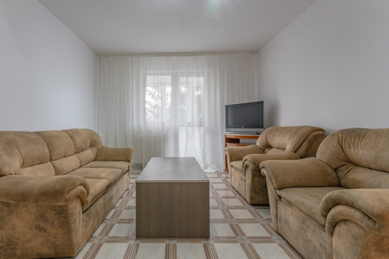 Apartament primitor si cu mult potential