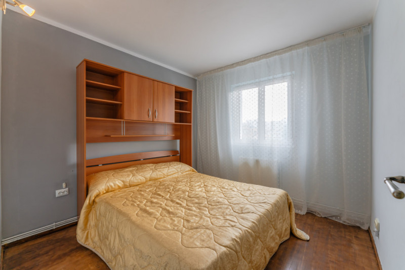 Apartament primitor si cu mult potential