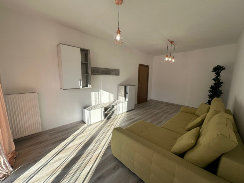 Apartament modern la parter in Tractorul 