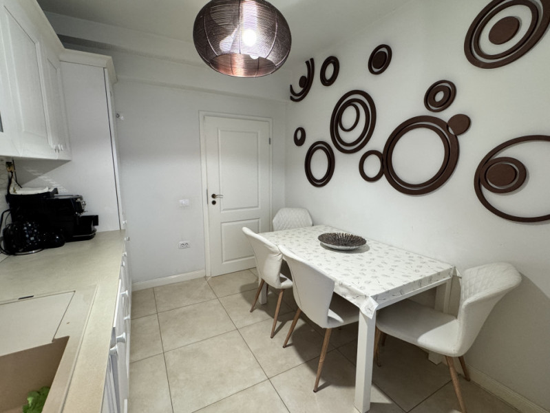 Apartament modern la marginea padurii