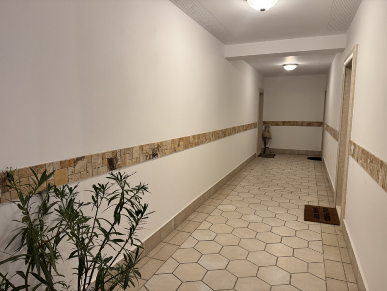 Apartament modern la marginea padurii