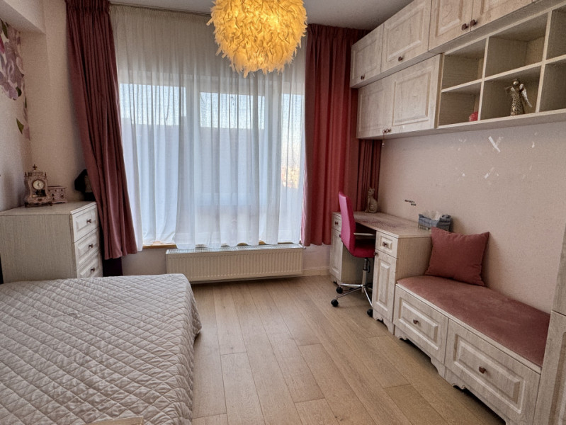 Apartament modern la marginea padurii