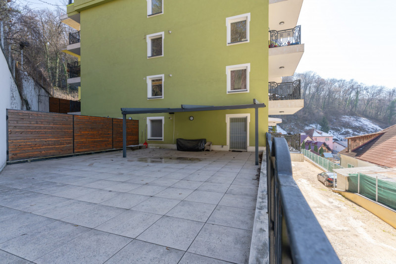 Intimitate in mijlocul naturi, bonus: apartament cochet