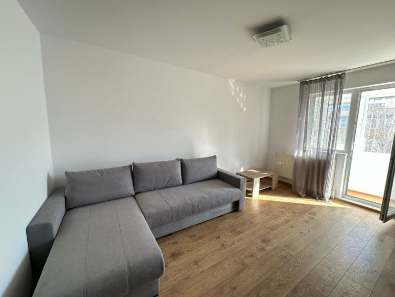 Apartament cu 3 camere, recent renovat in cartierul Astra