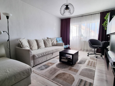 Apartament FULL utilat, 2 băi, parcare, aproape de LIDL și Street Mall La Strada